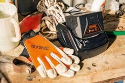 Stihl Laturi AL 101 -Uittokalusto Kauppa ak10 ak20 ak30 al101 action iii