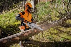 Stihl MS 241 C-M Moottorisaha 7 Stihl MS 241 C-M Moottorisaha -Uittokalusto Kauppa ms241cm action i